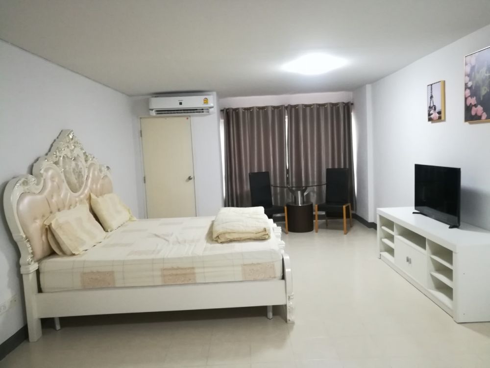 Room 39 Room for rent แอร์ใหม่